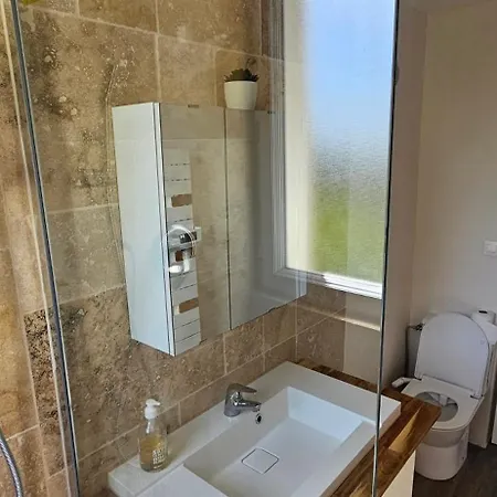 T2 Proche Tram - 15min Du Centre Apartment